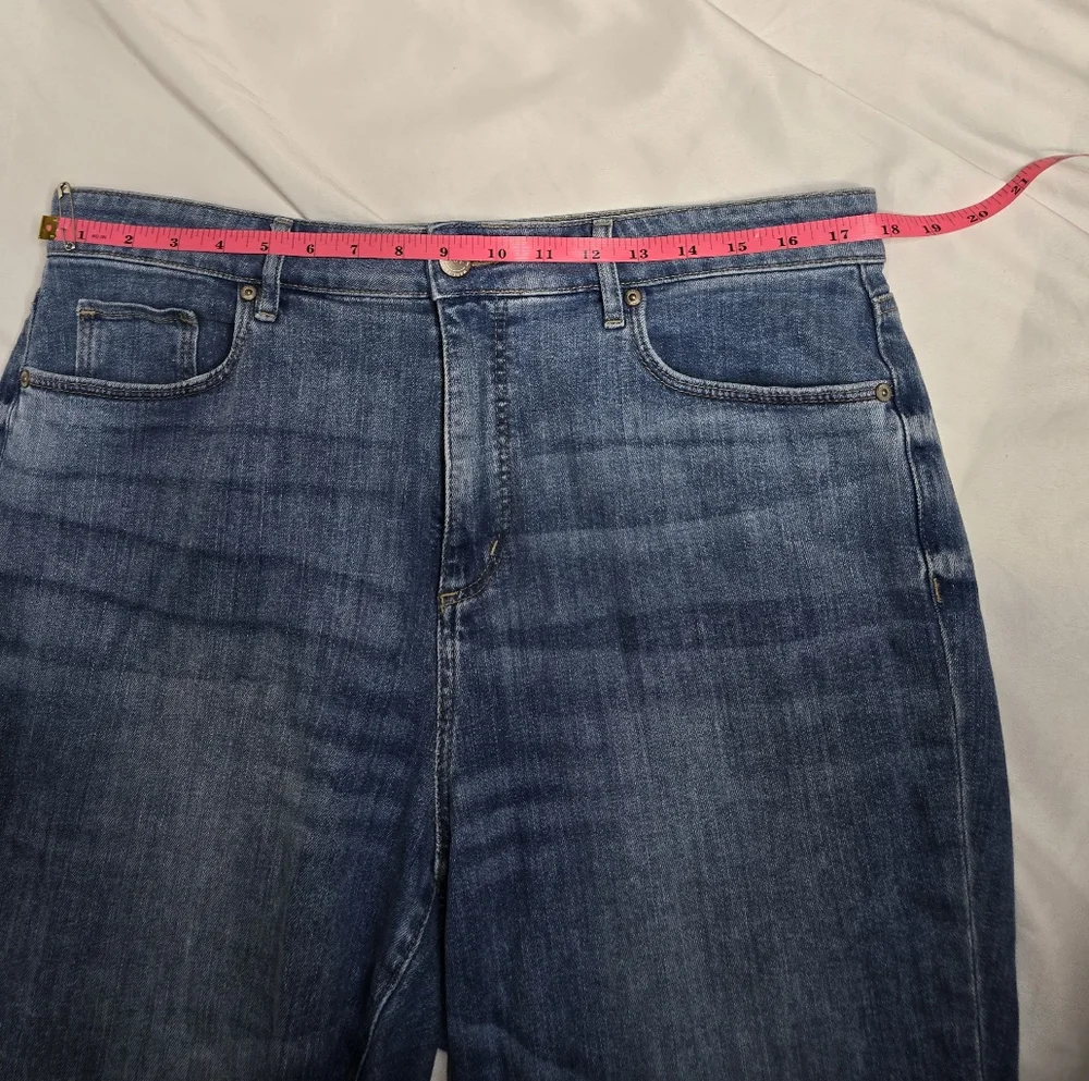 LOFT curvy high waist kick crop denim‎ blue jeans 14